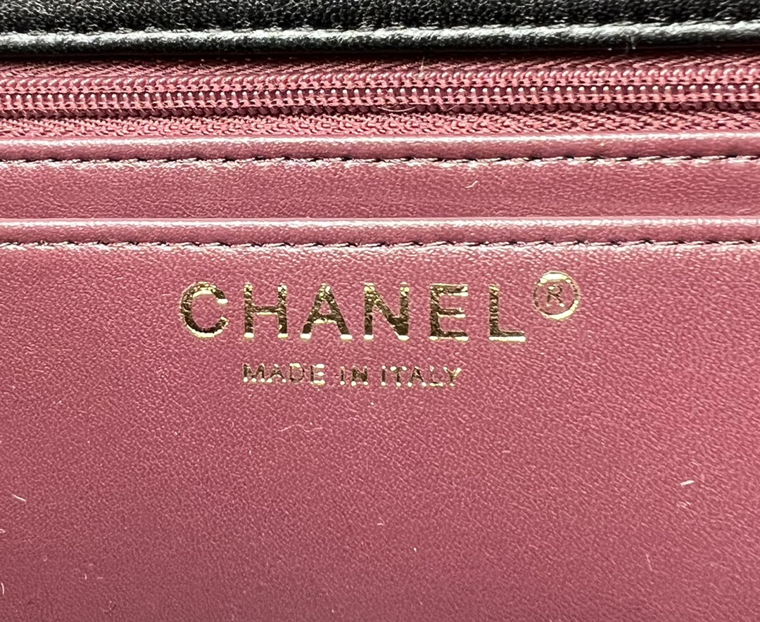 Chanel MINI CLASSIC FLAP BAG 1116
