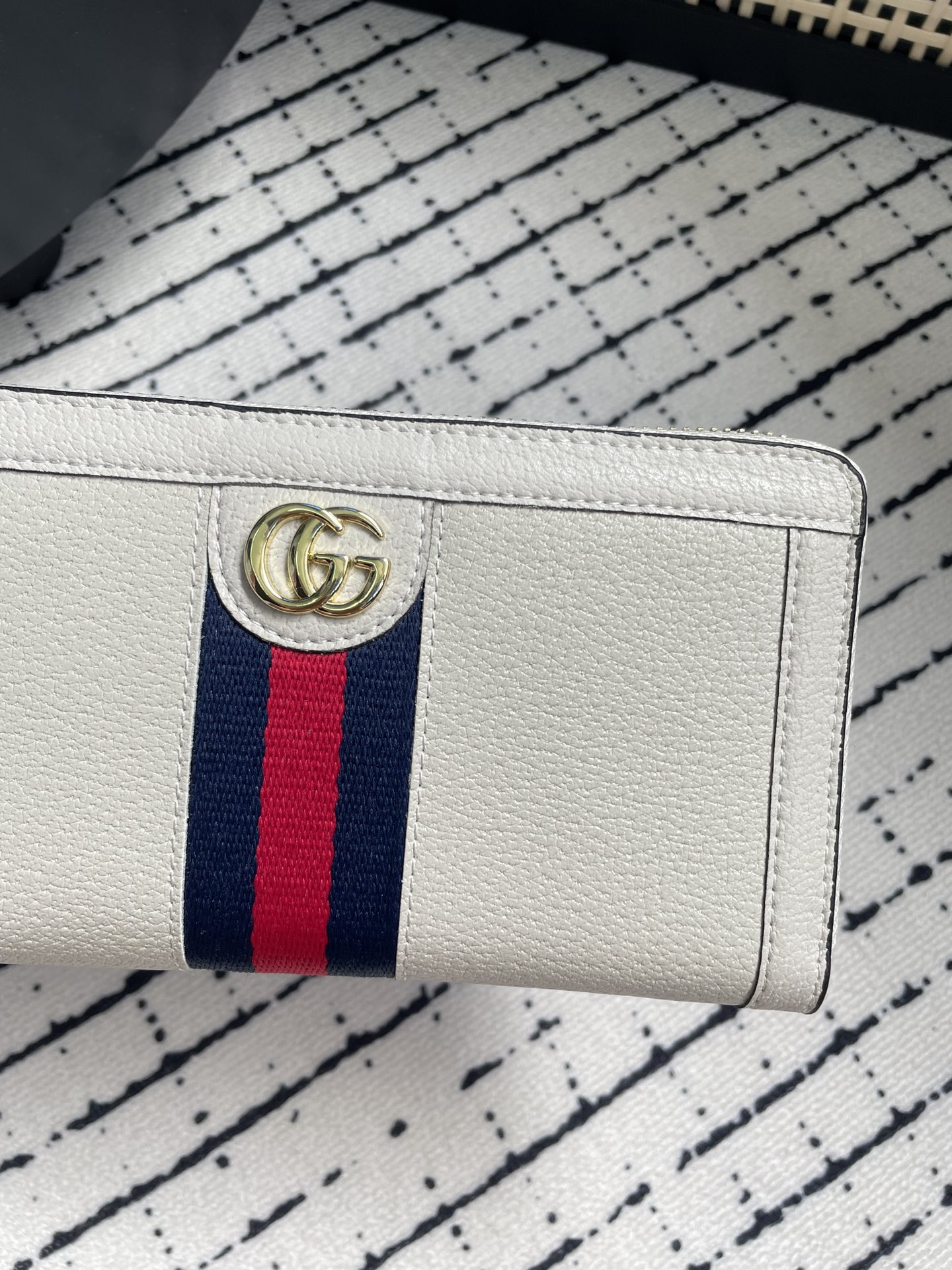 GUCCI 新作財布です 18 zm 95519