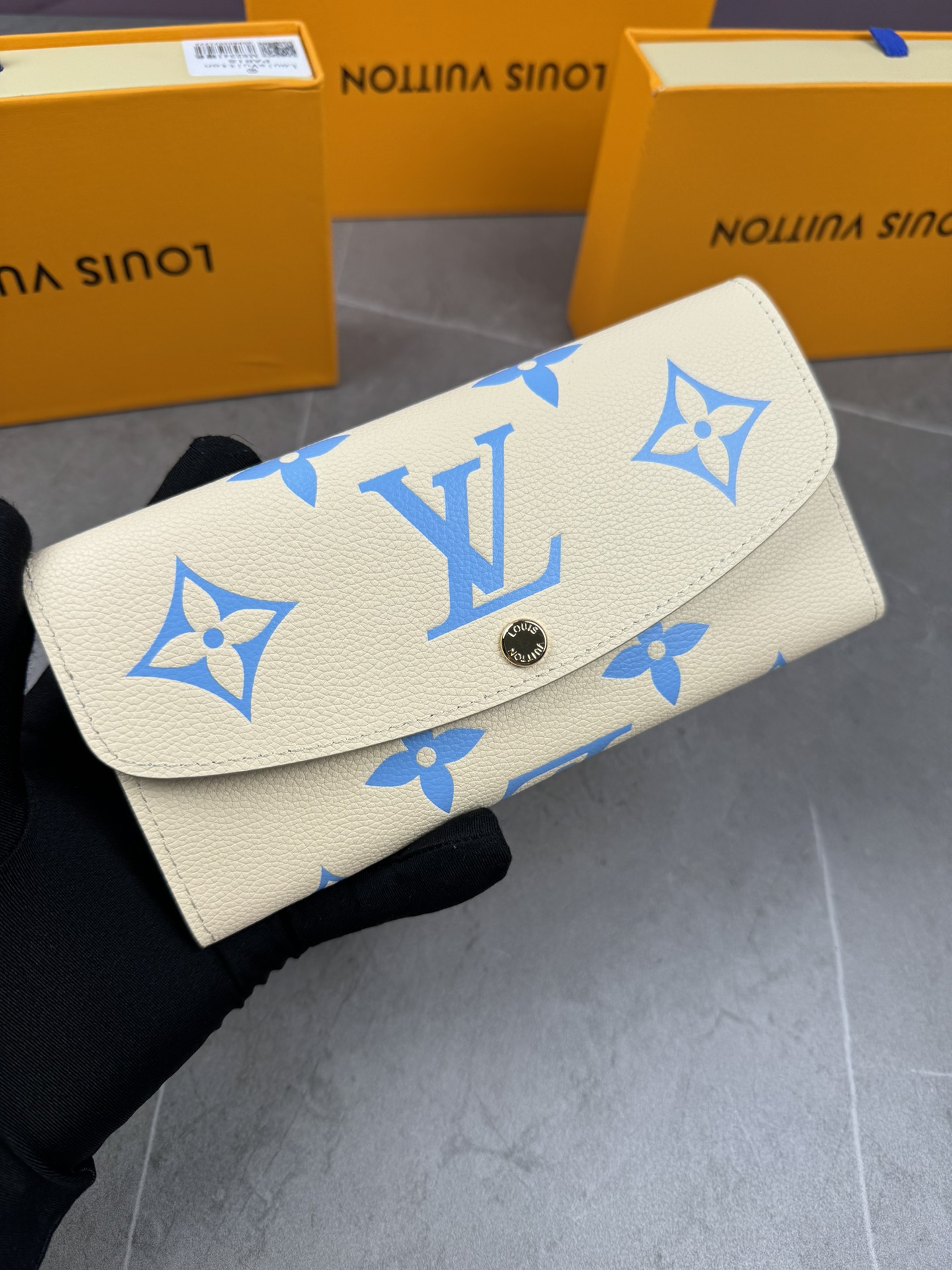 LV Louis Vuitton 新作財布です 5 zm 955186