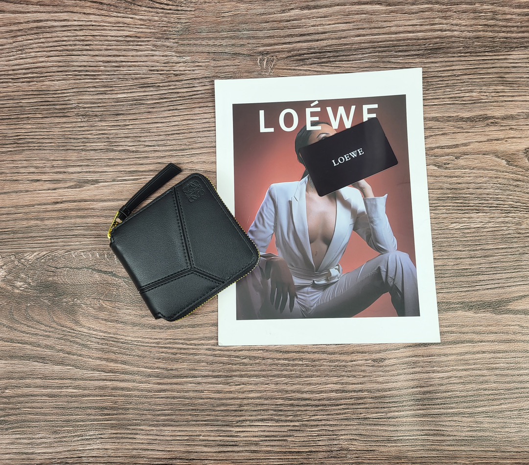 LOEWE 財布 zm 94920
