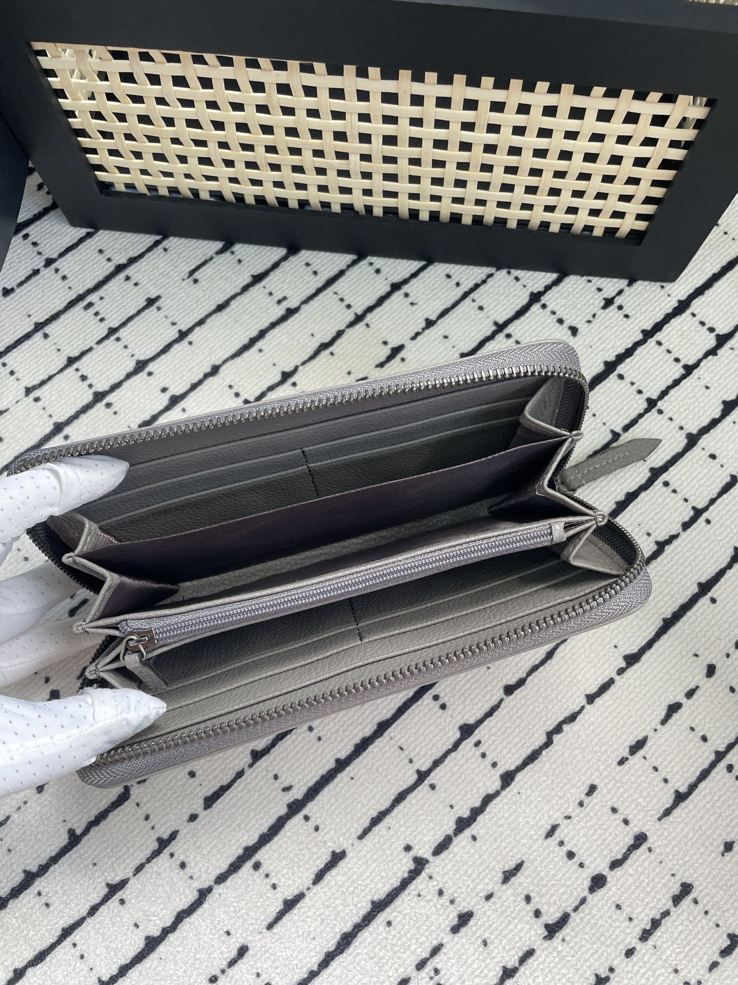 GUCCI 新作財布です 24 zm 95519