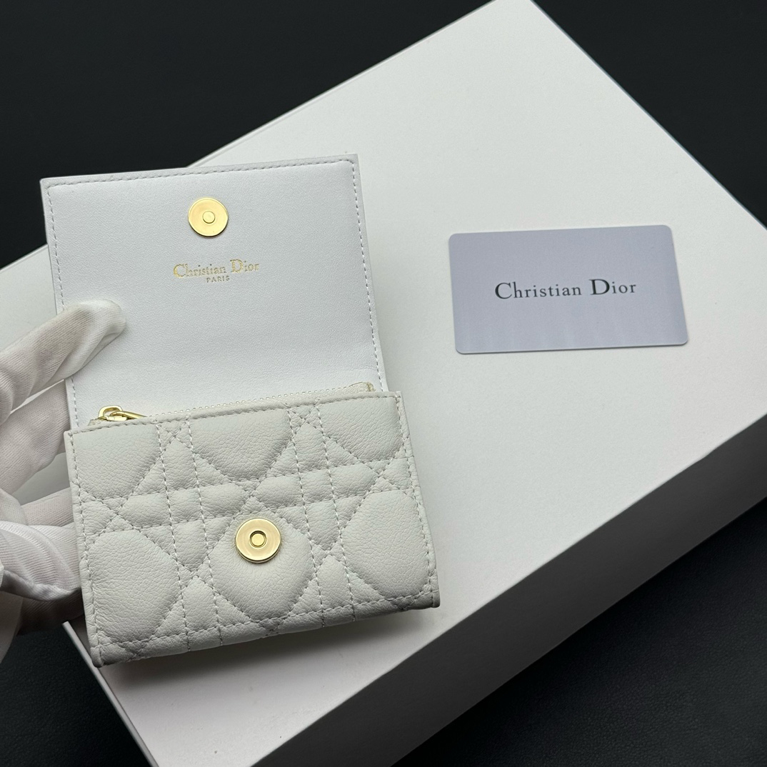 Dior 羊の皮の財布 2 zm 94920