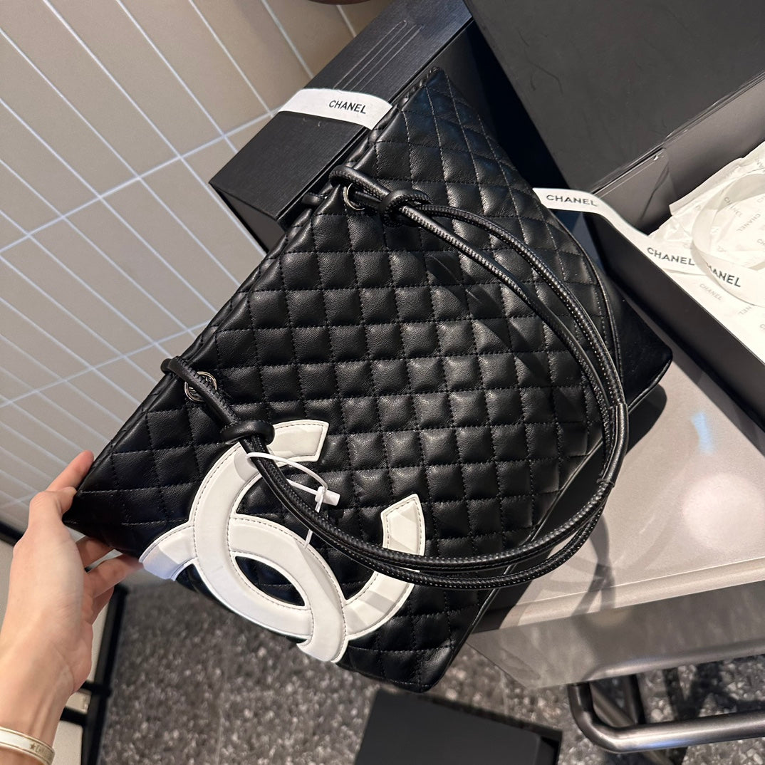 【トレンドのバイカラー?】CHANEL シャネル ショルダーバッグ