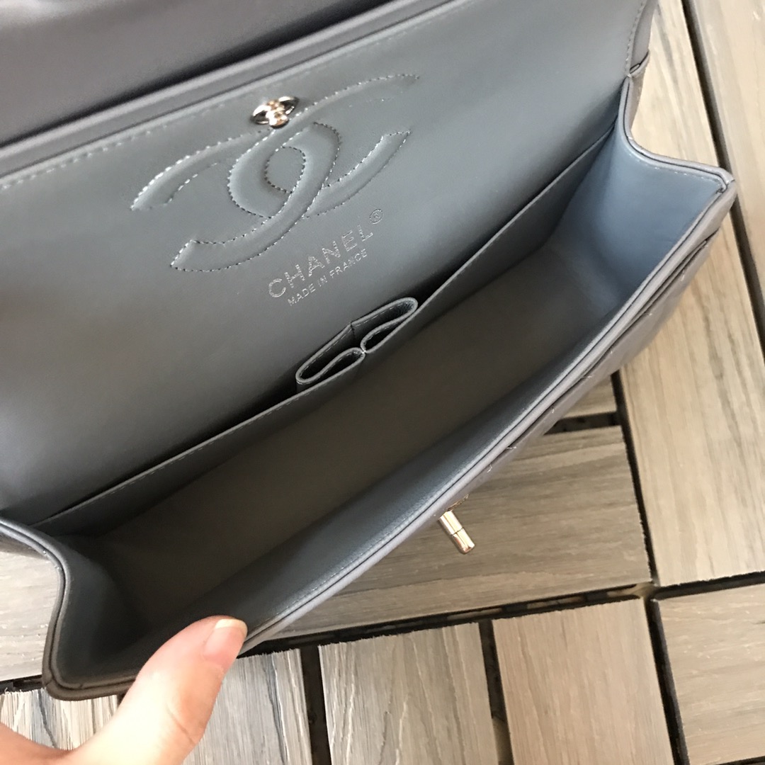 Chanel Flap Bag 1112