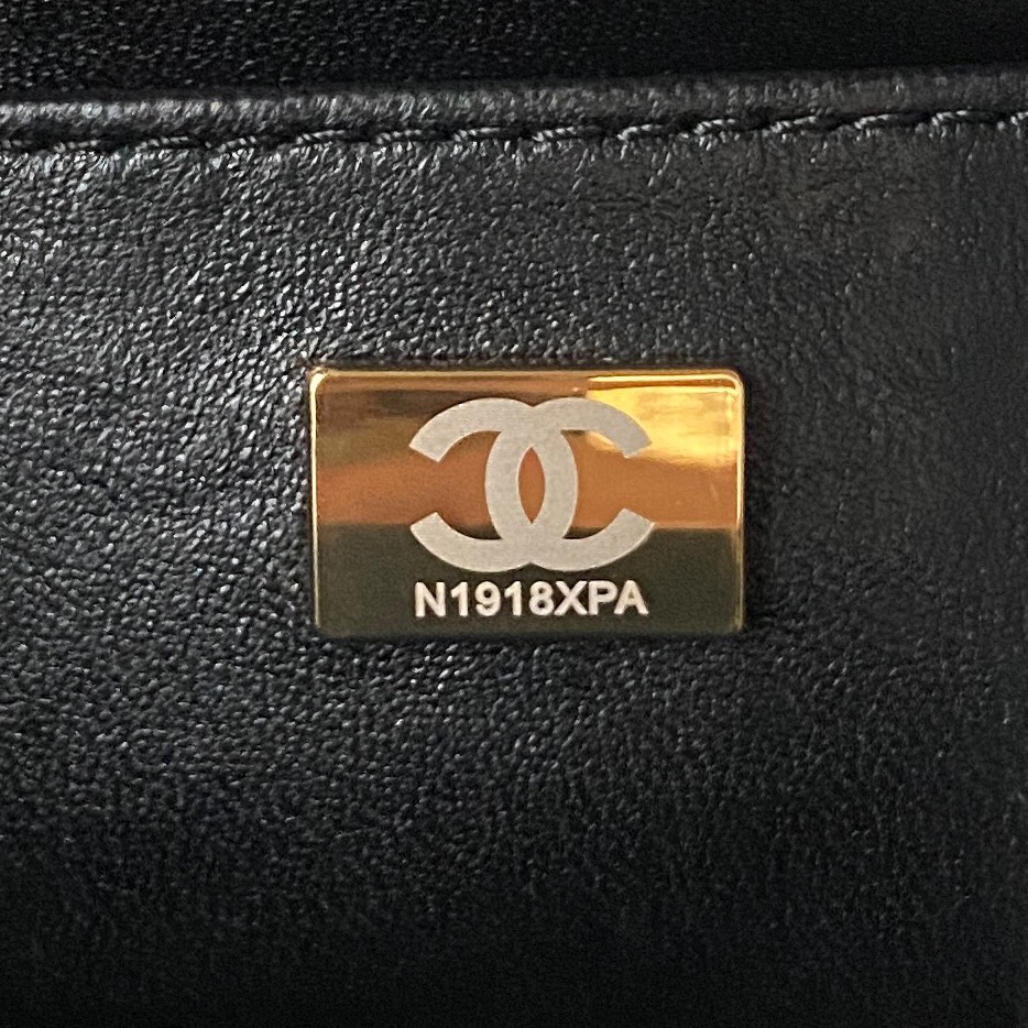 Chanel 23S AS4035