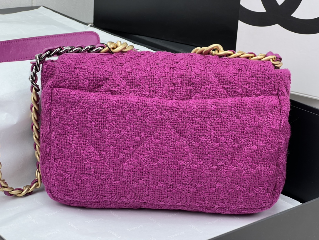 CHANEL 19 HANDBAG AS1161