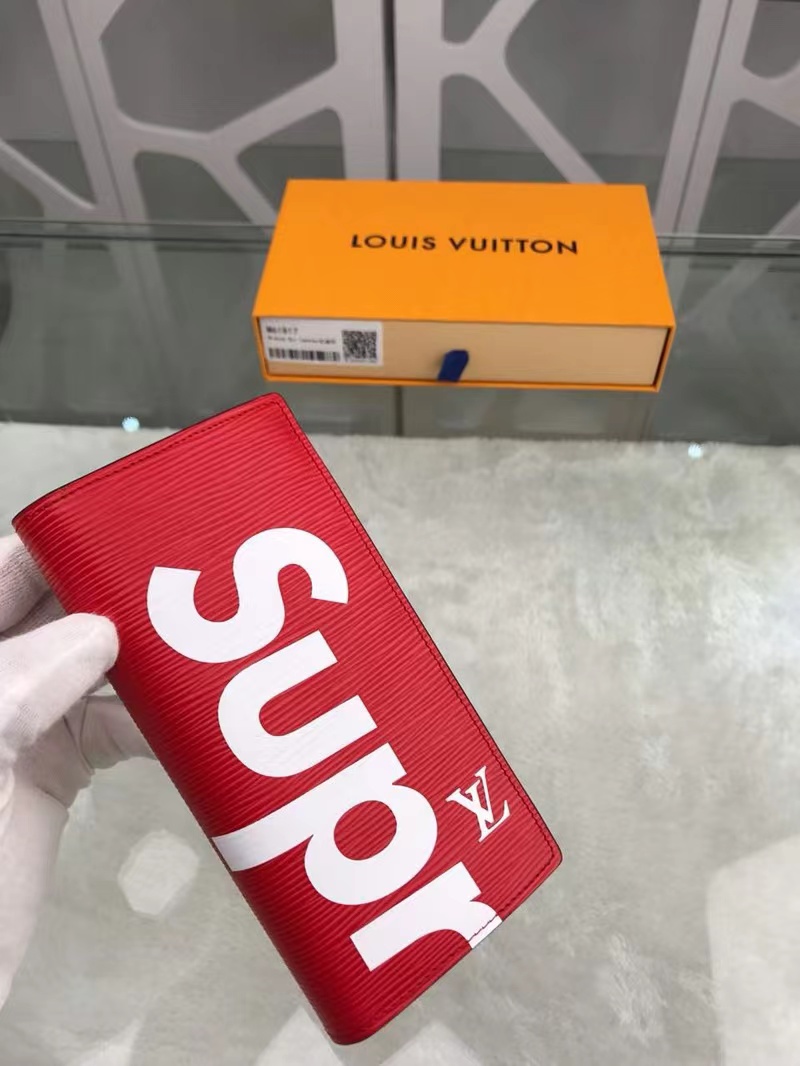 ルイビトン＆Supreme　財布コラボ