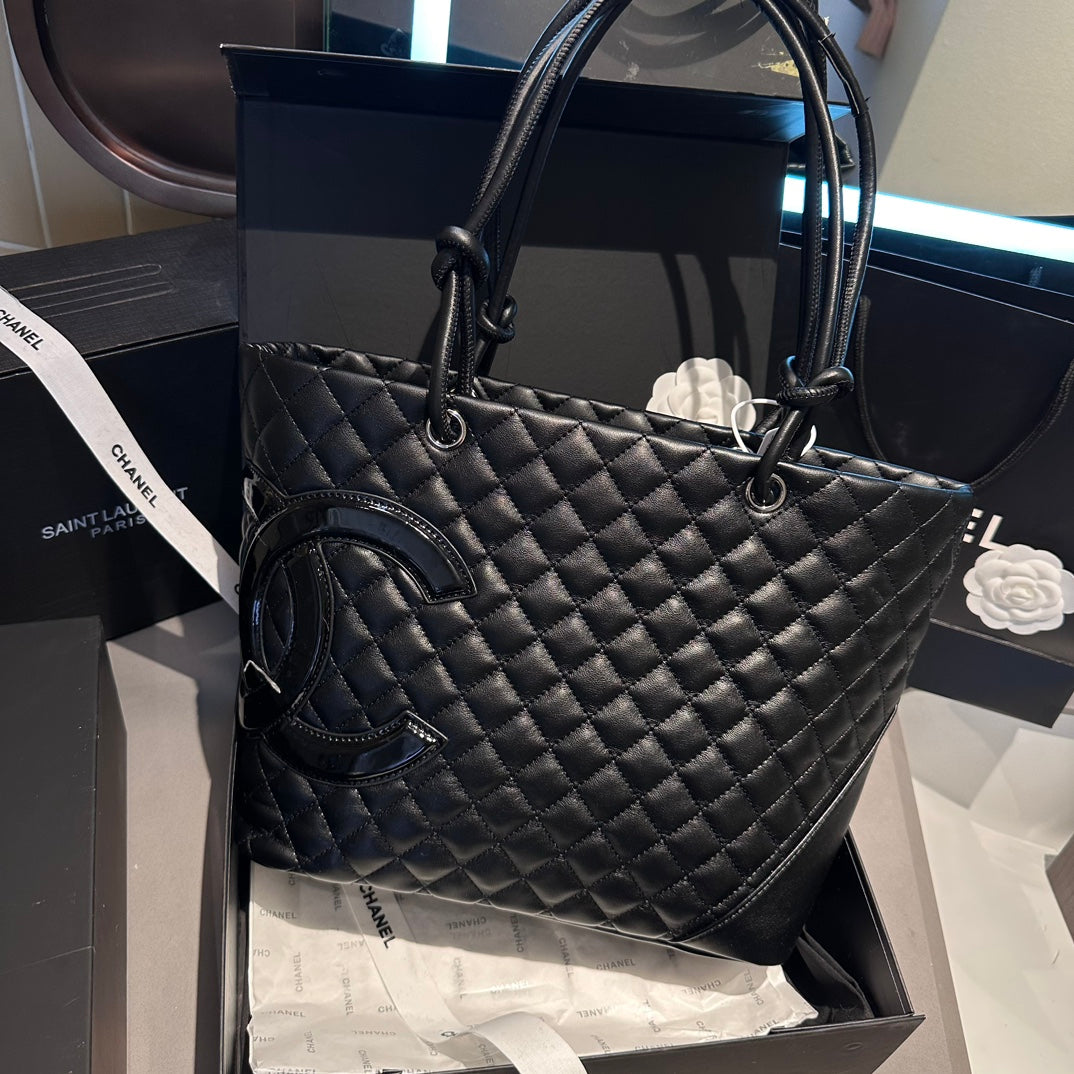 【トレンドのバイカラー?】CHANEL シャネル ショルダーバッグ