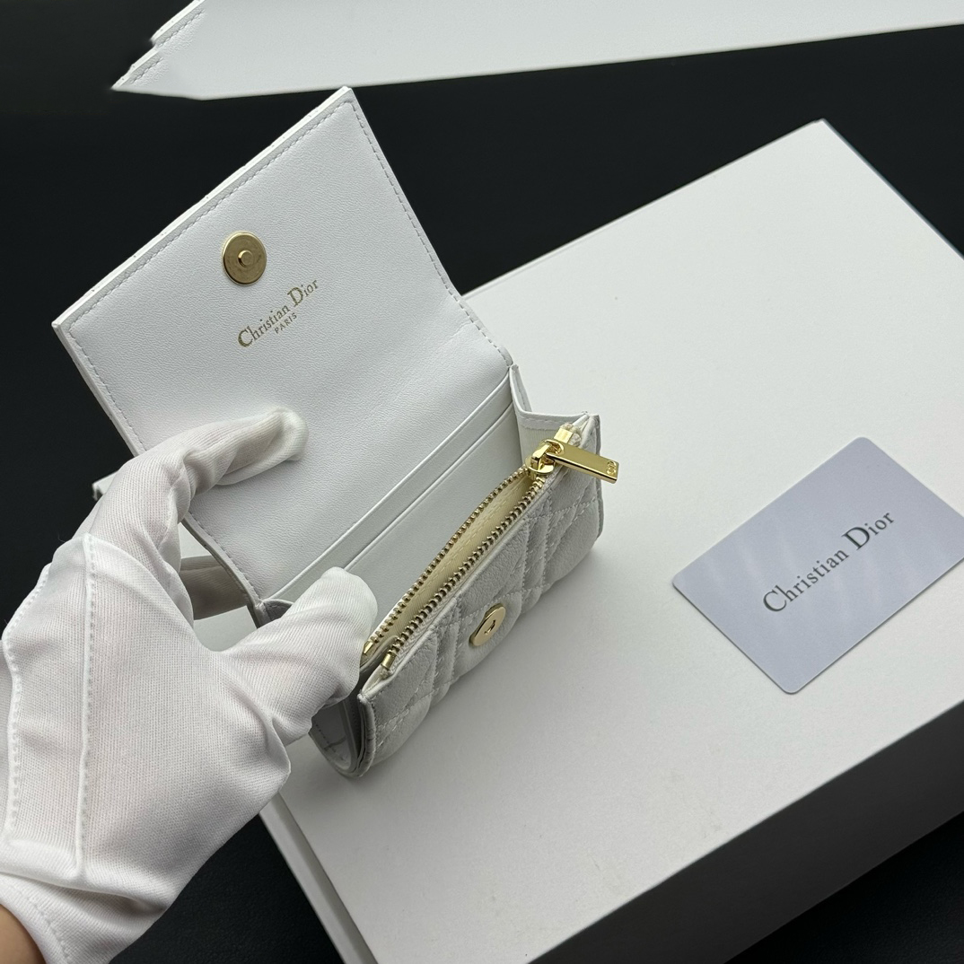 Dior 羊の皮の財布 2 zm 94920