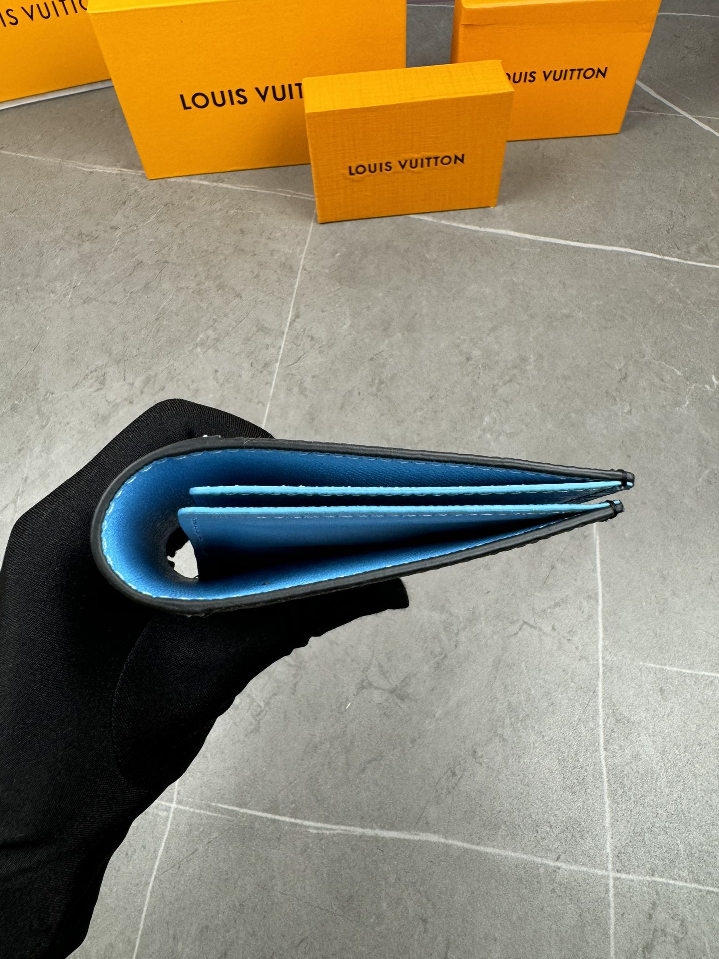 LV Louis Vuitton 新作財布です 64 zm 95523