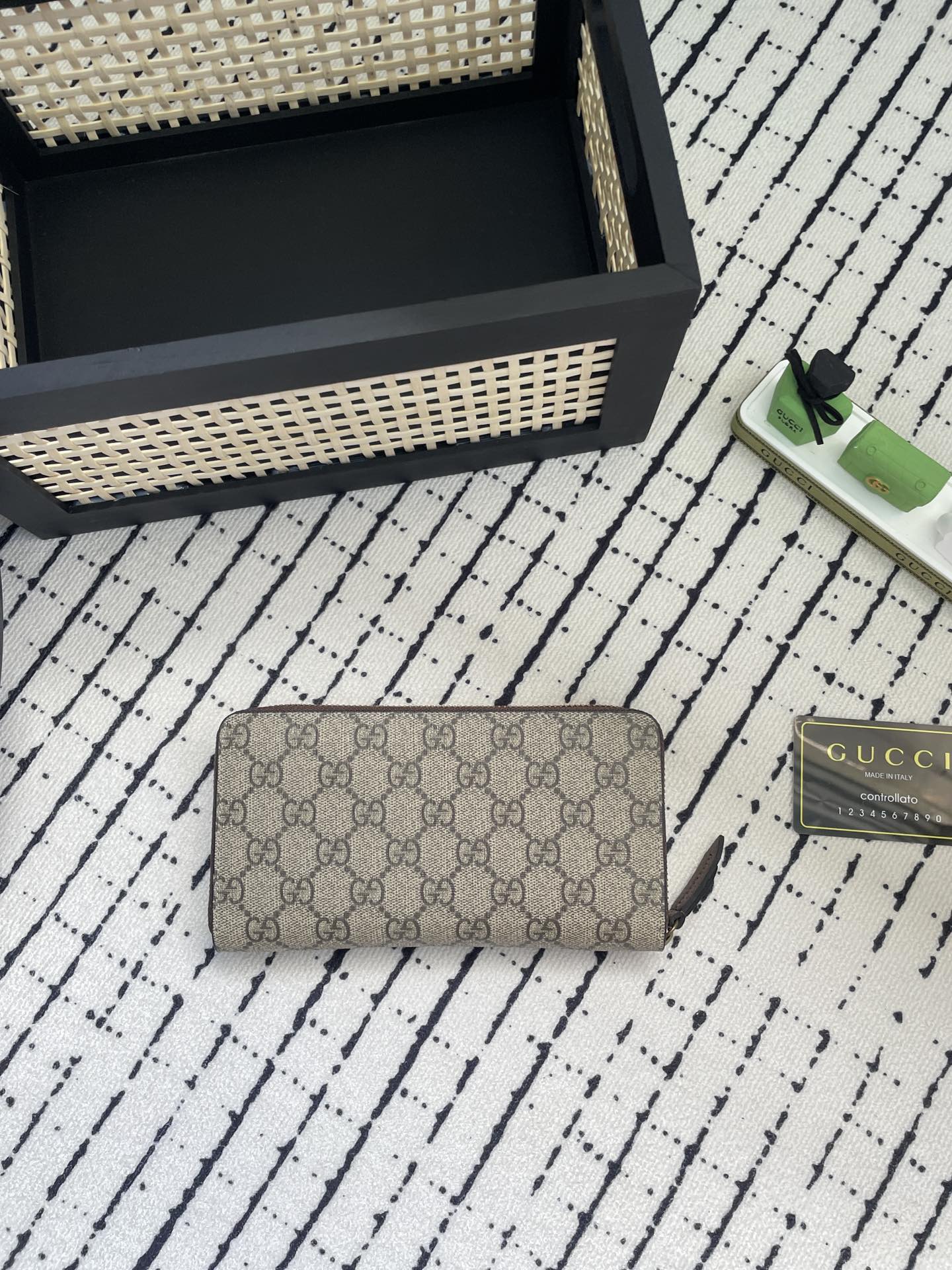 GUCCI 新作財布です 17 zm 95519