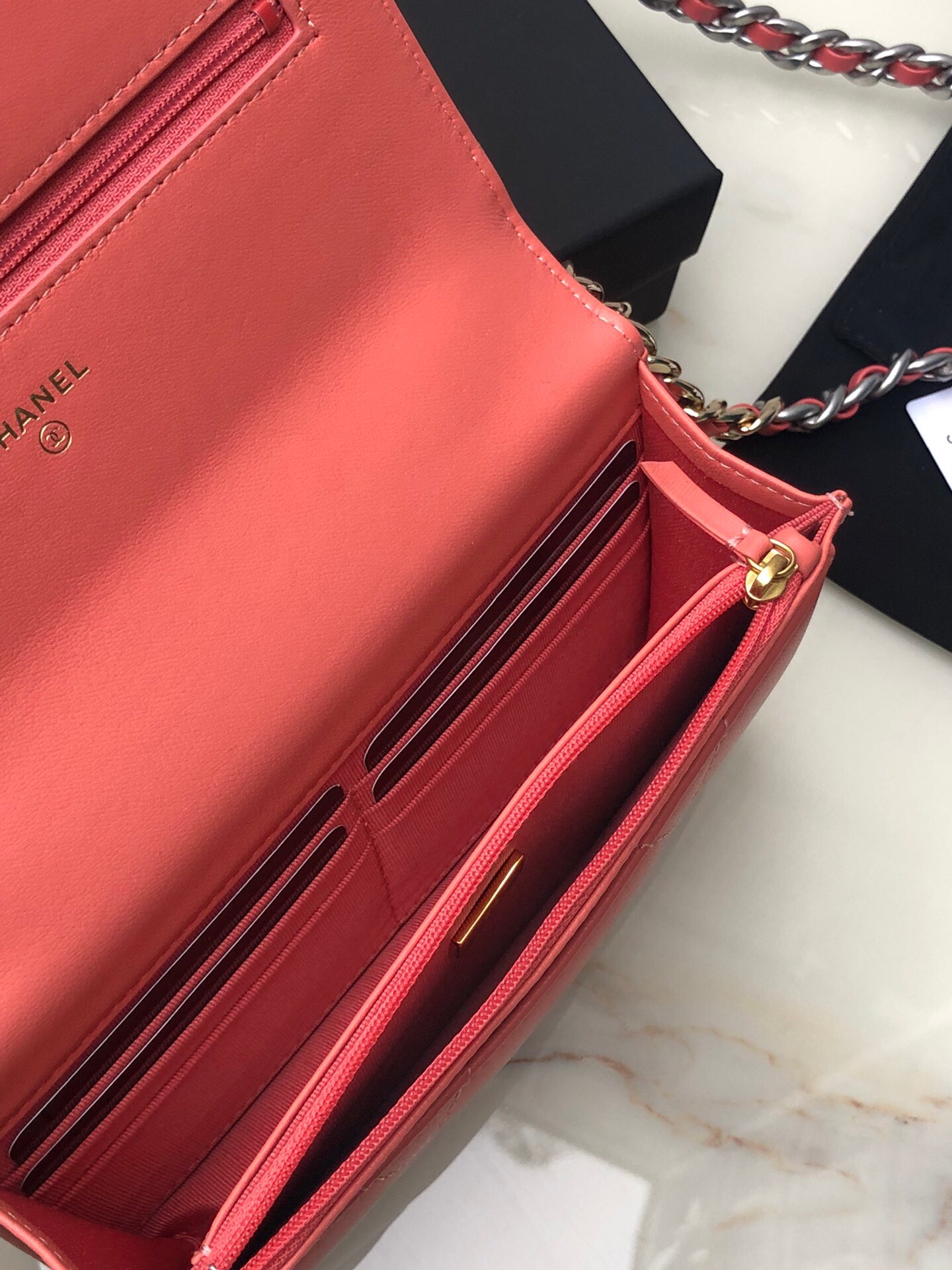 CHANEL 19 WALLET ON CHAIN 0957