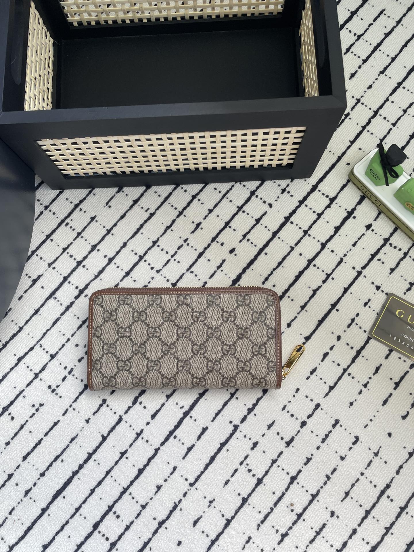 GUCCI 新作財布です 15 zm 95519
