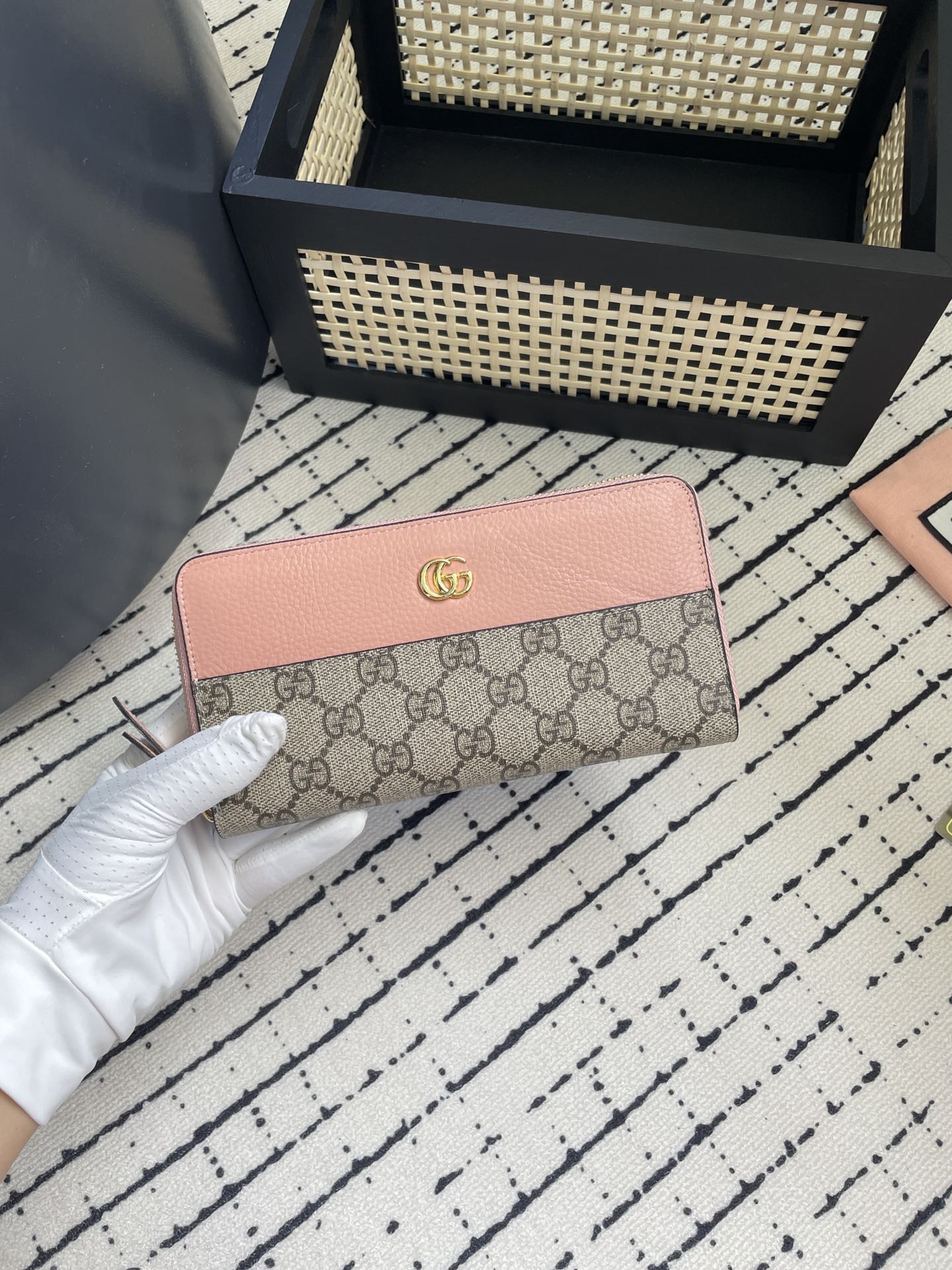 GUCCI 新作財布です 25 zm 95519