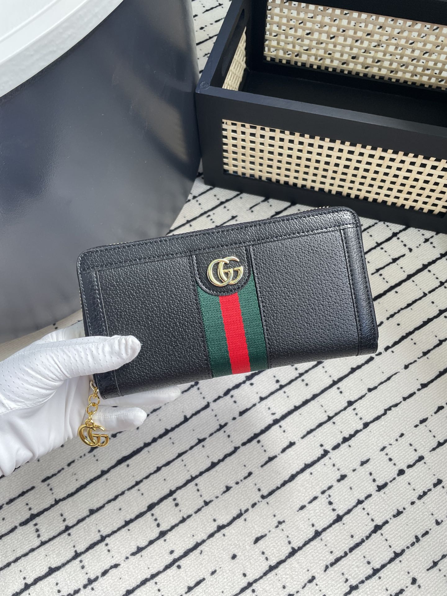 GUCCI 新作財布です 19 zm 95519