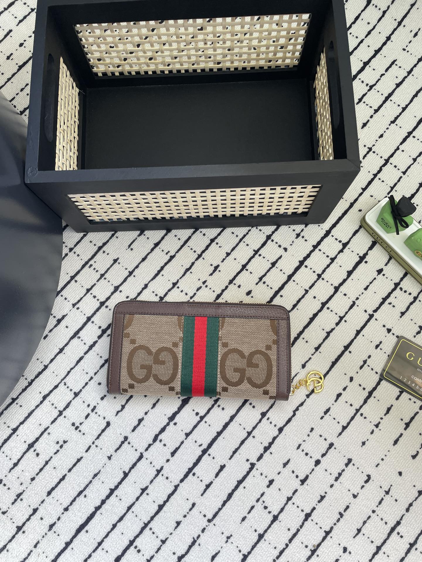GUCCI 新作財布です 12 zm 95519