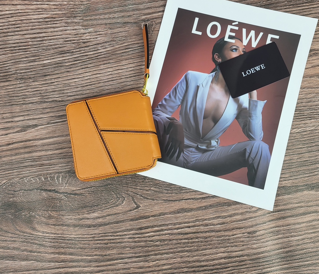 LOEWE 財布 5 zm 94920