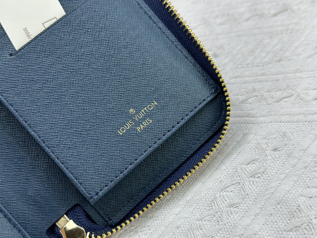 LV Louis Vuitton 新作財布です 68 zm 95523
