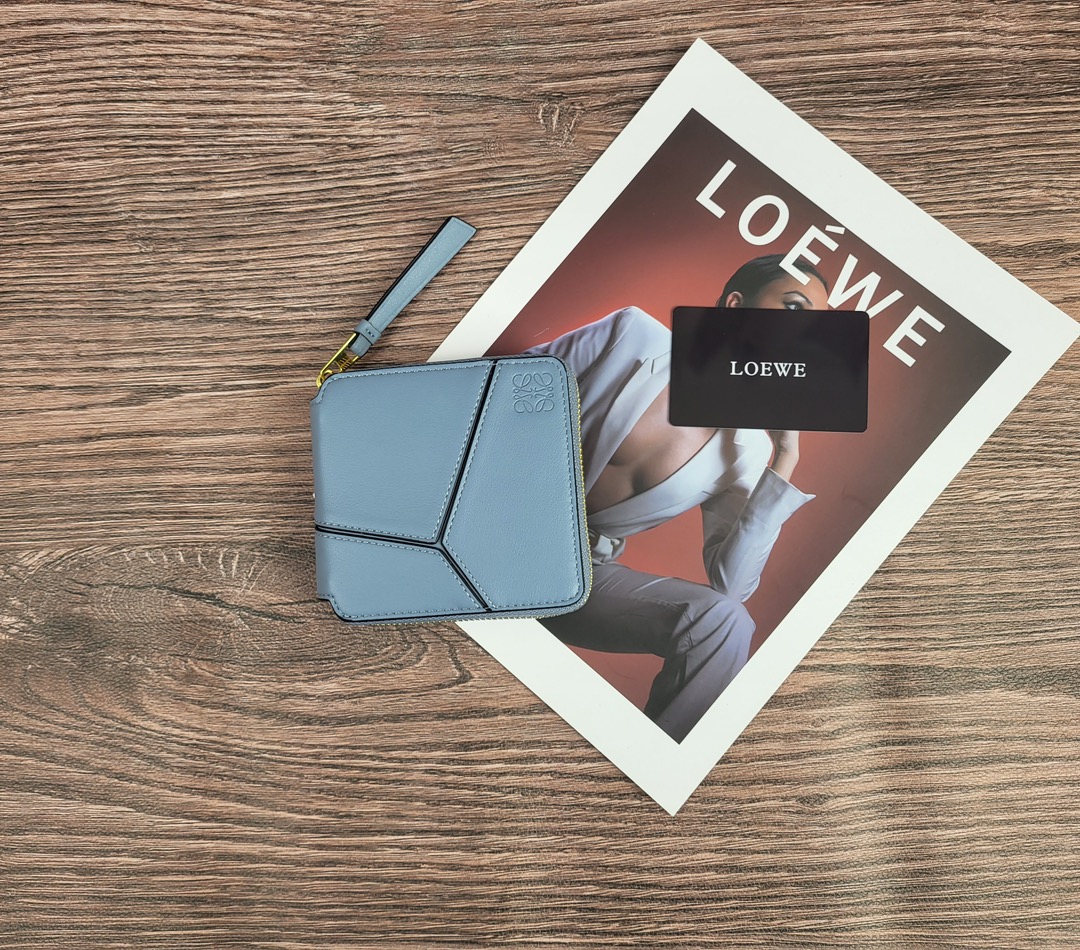 LOEWE 財布 2 zm 94920
