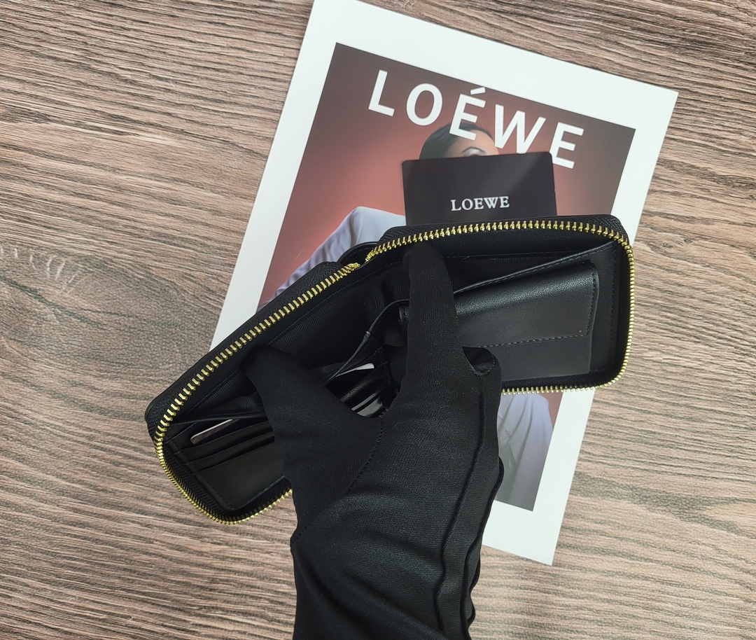 LOEWE 財布 zm 94920