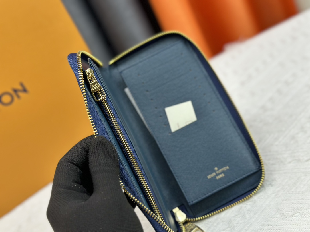 LV Louis Vuitton 新作財布です 68 zm 95523