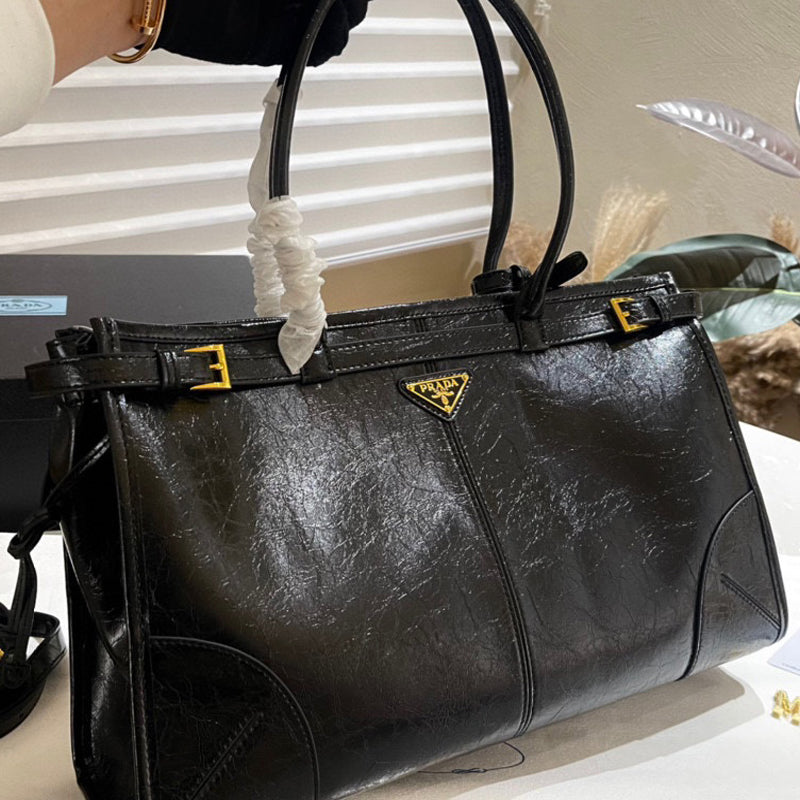 ☆PRADA☆ ソフトナッパレザー ミニハンドバッグ1点入荷?☆正規品☆