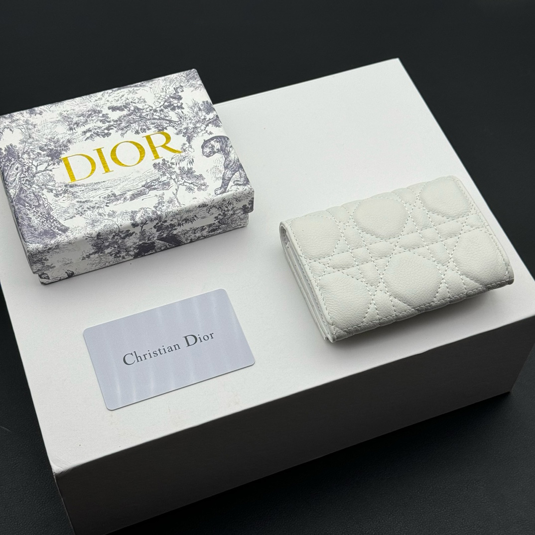 Dior 羊の皮の財布 2 zm 94920