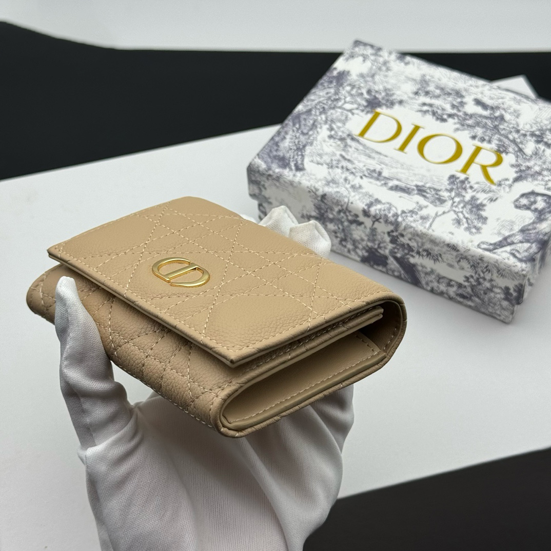 Dior 羊の皮の財布 4 zm 94920