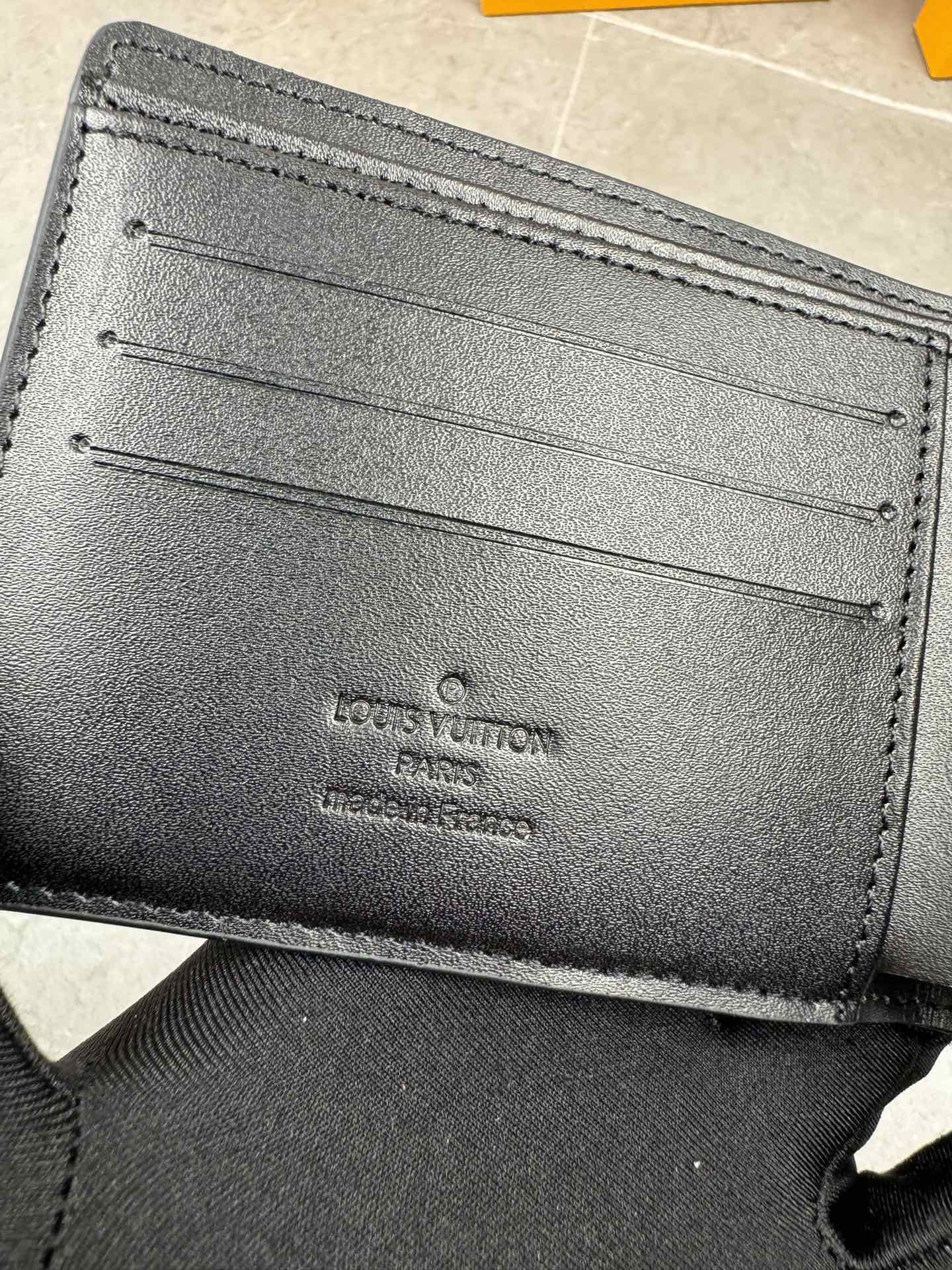 LV Louis Vuitton 新作財布です 26 zm 95521