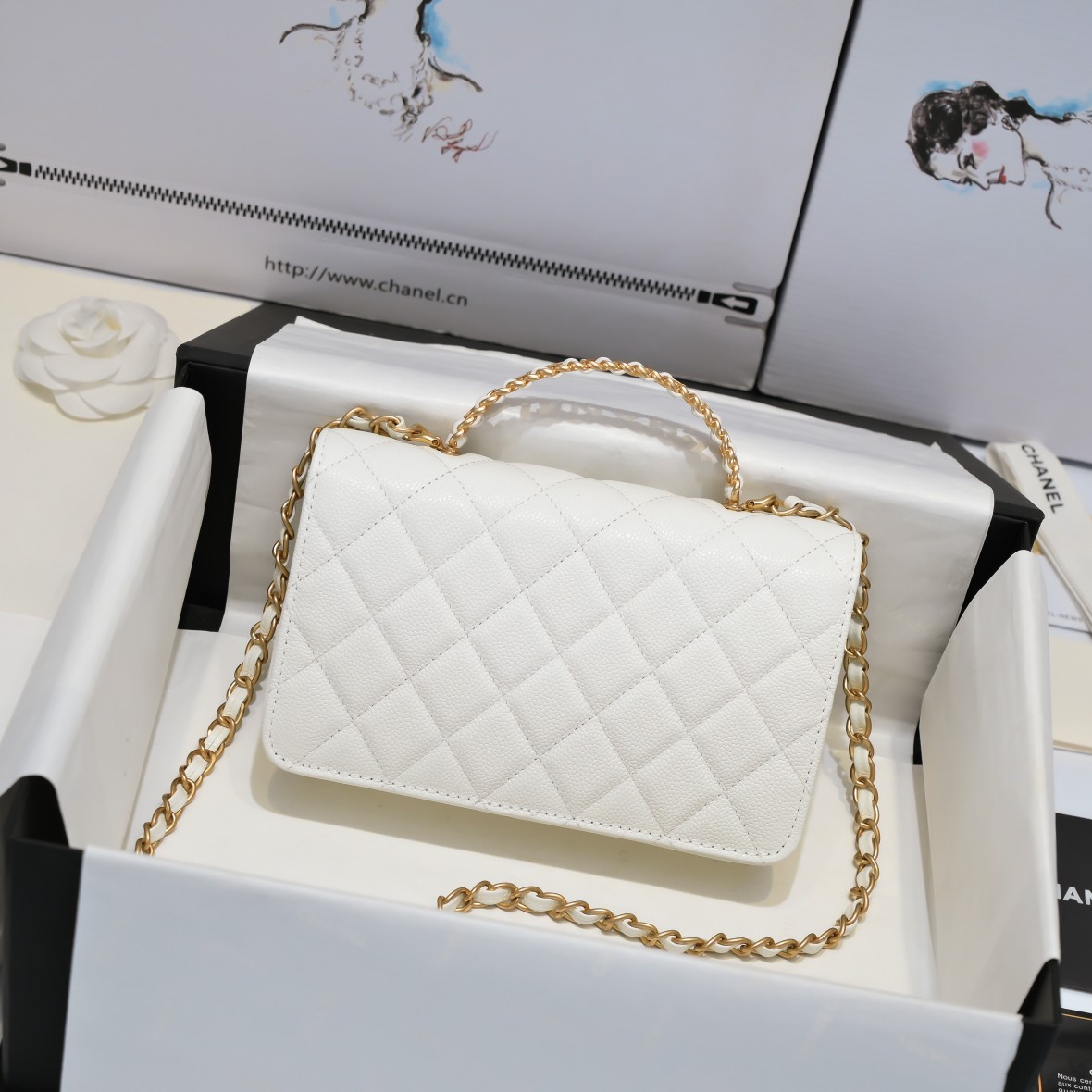 CHANEL 22SS AP2804