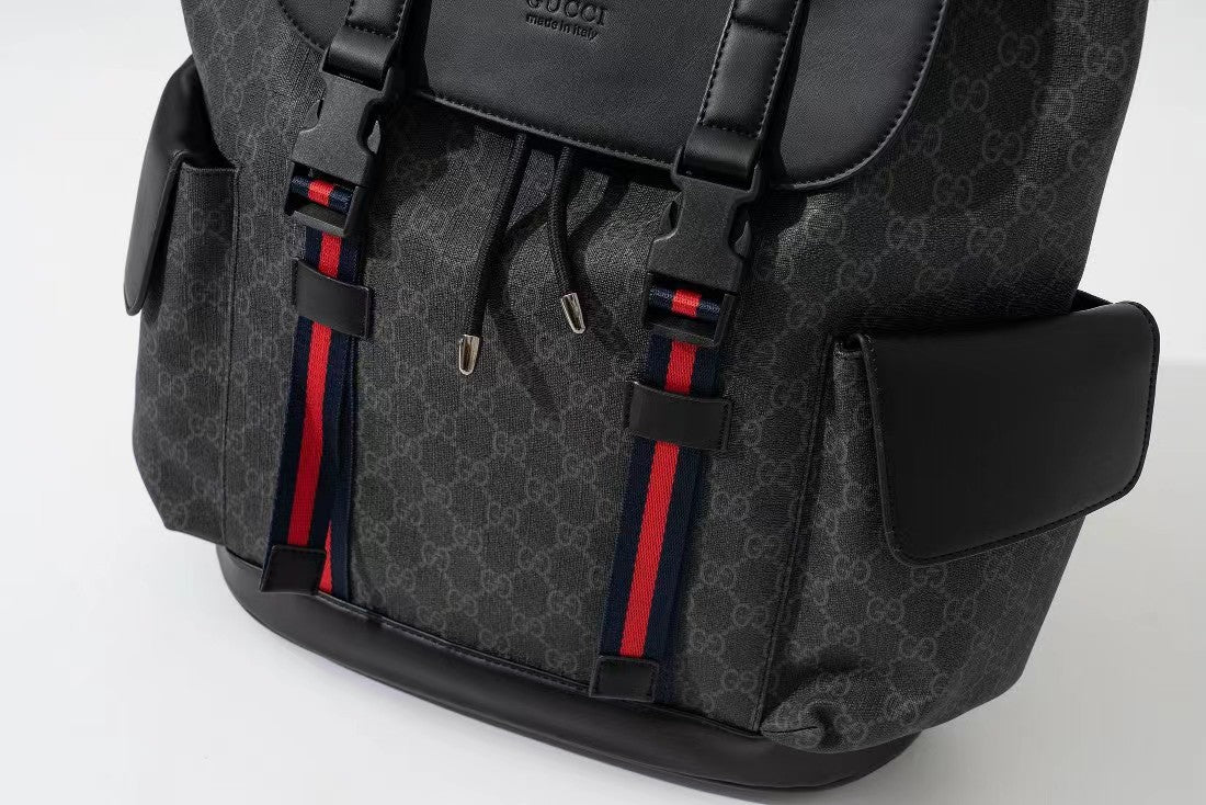 GUCCI メッセンジャーバッグ