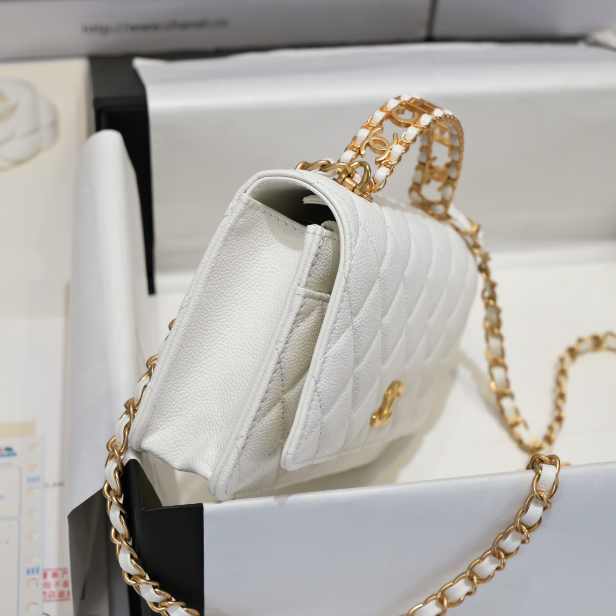 CHANEL 22SS AP2804