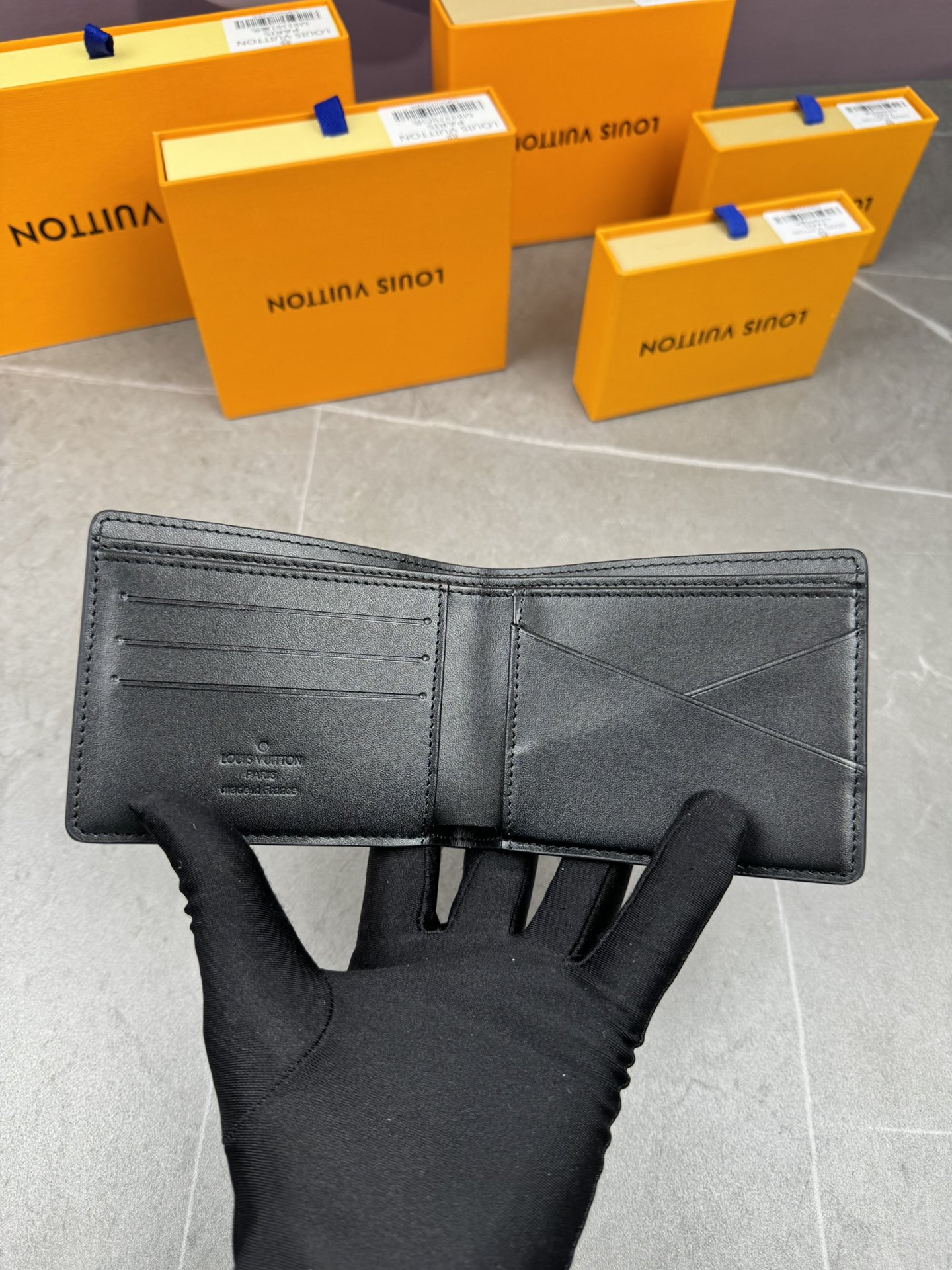 LV Louis Vuitton 新作財布です 26 zm 95521