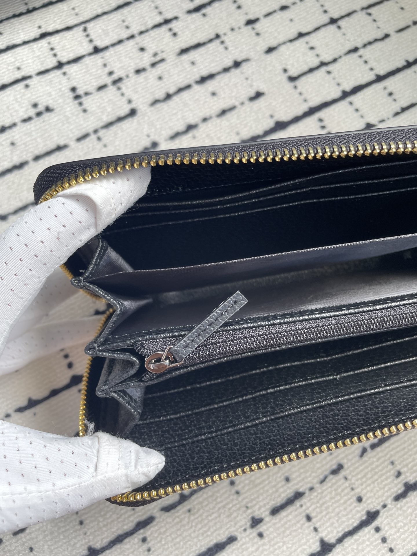 GUCCI 新作財布です2 zm 95519
