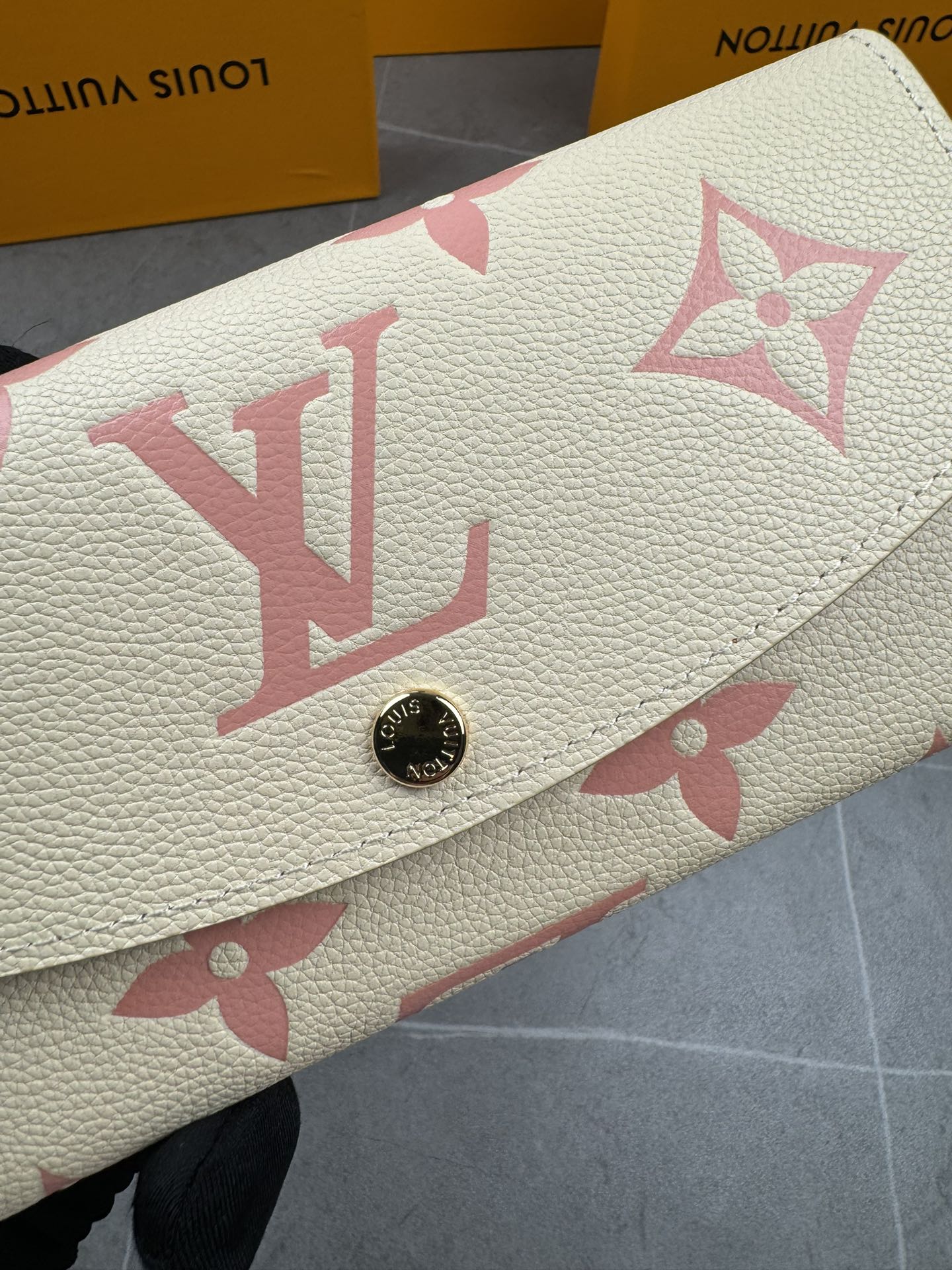 LV Louis Vuitton 新作財布です 4 zm 95518