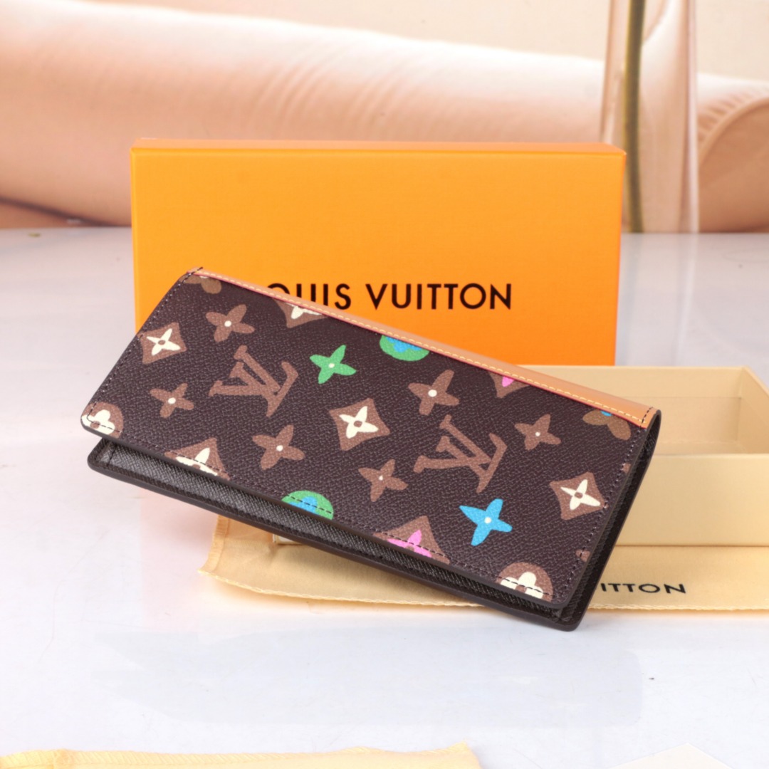 LV Louis Vuitton 新作財布です 33 zm 95521