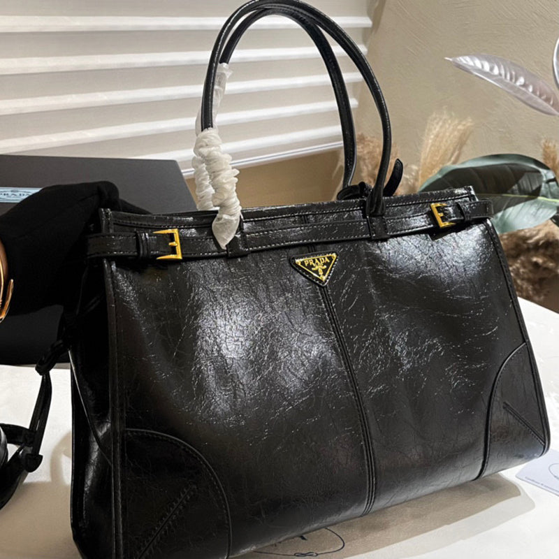☆PRADA☆ ソフトナッパレザー ミニハンドバッグ1点入荷?☆正規品☆