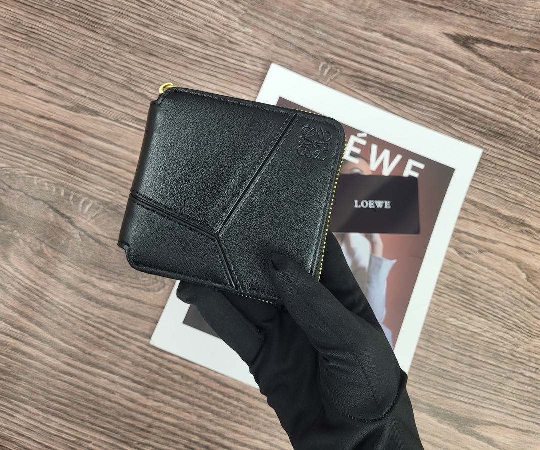 LOEWE 財布 zm 94920