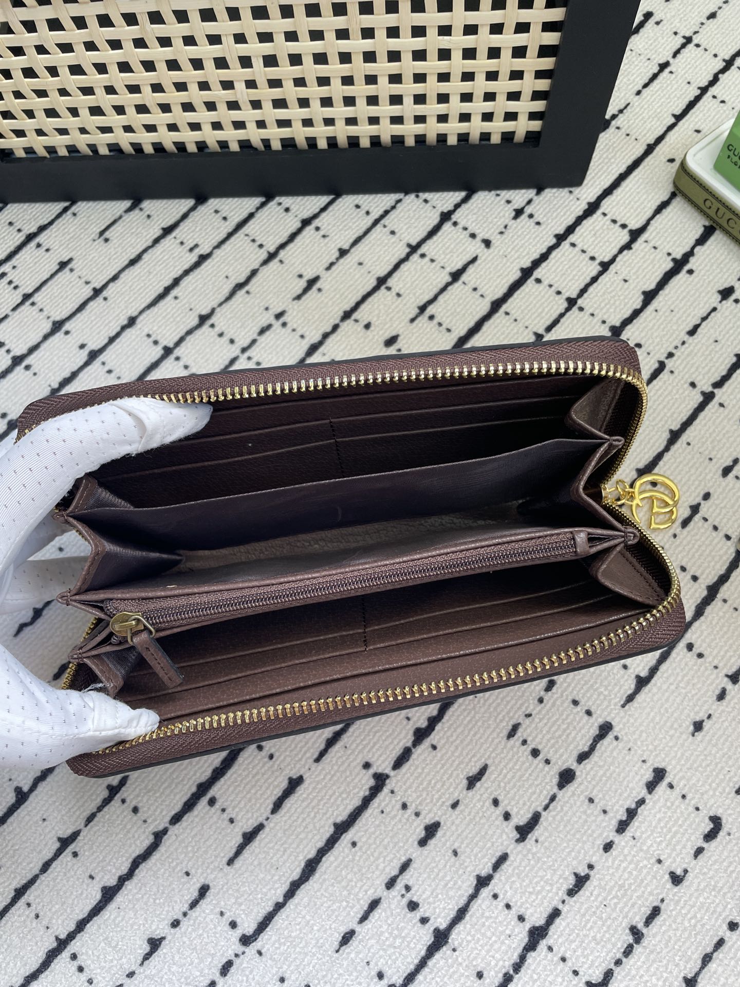GUCCI 新作財布です 12 zm 95519