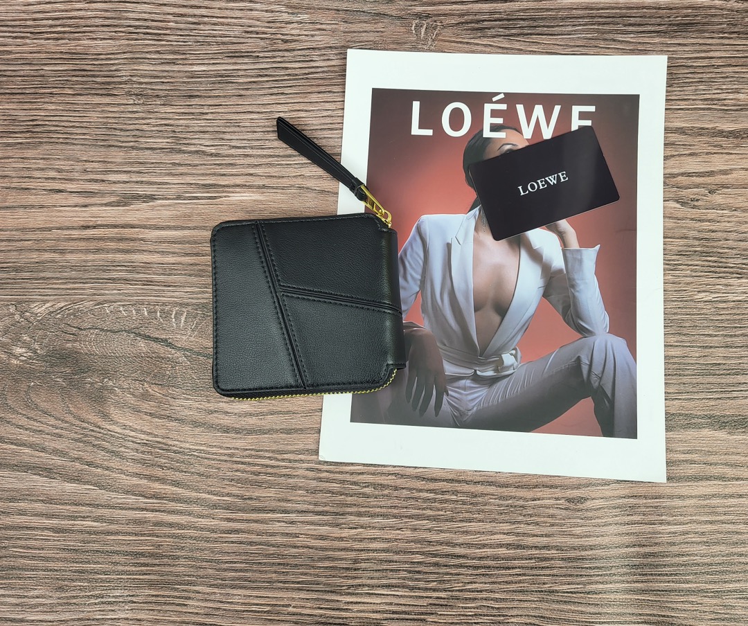 LOEWE 財布 zm 94920