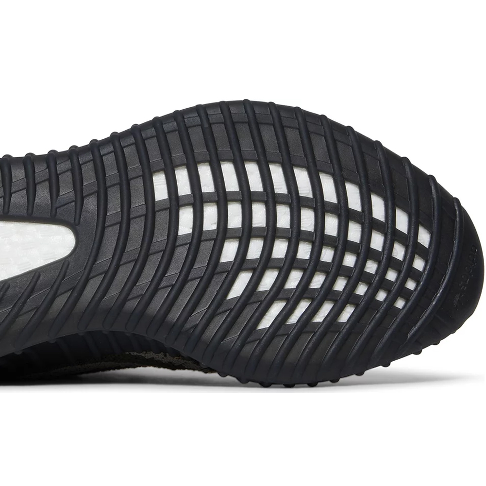 ◆新商品◆ADIDAS YEEZY BOOST 350 V2◆