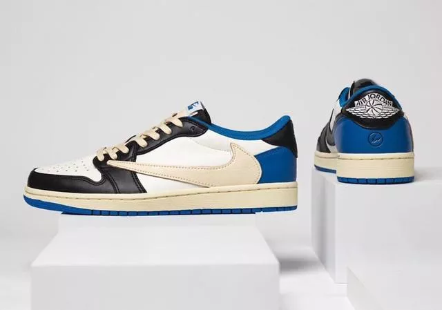 トラビススコットxナイキエアジョーダン1 ローカット「ミリタリーブルー」Travis Scott x Nike Air Jordan 1 Low 