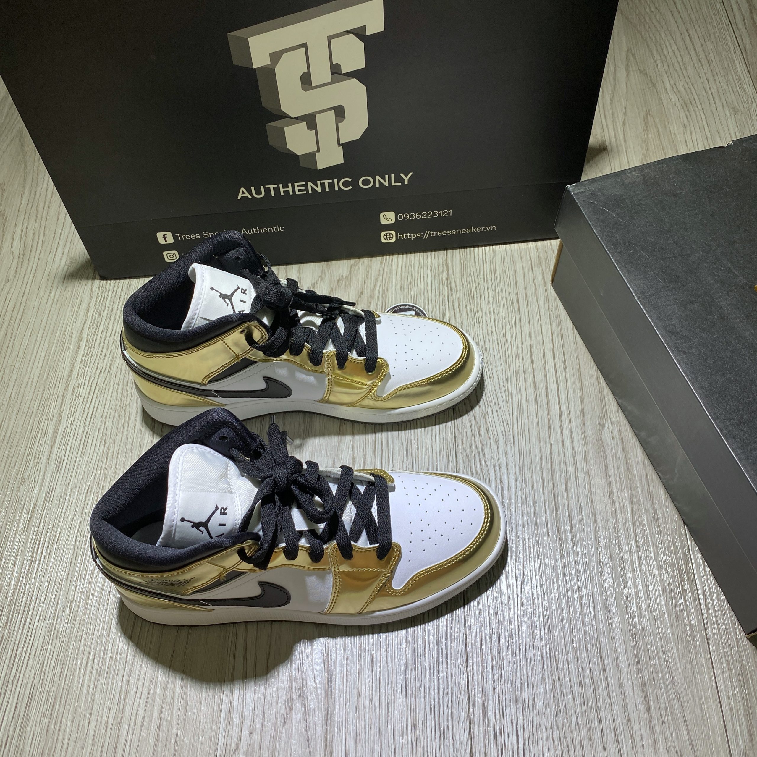 NIKE ナイキ AIR JORDAN 1 MID SE 'METALLIC GOLD' エア ジョーダン ワン ミッド スペシャルエディション 