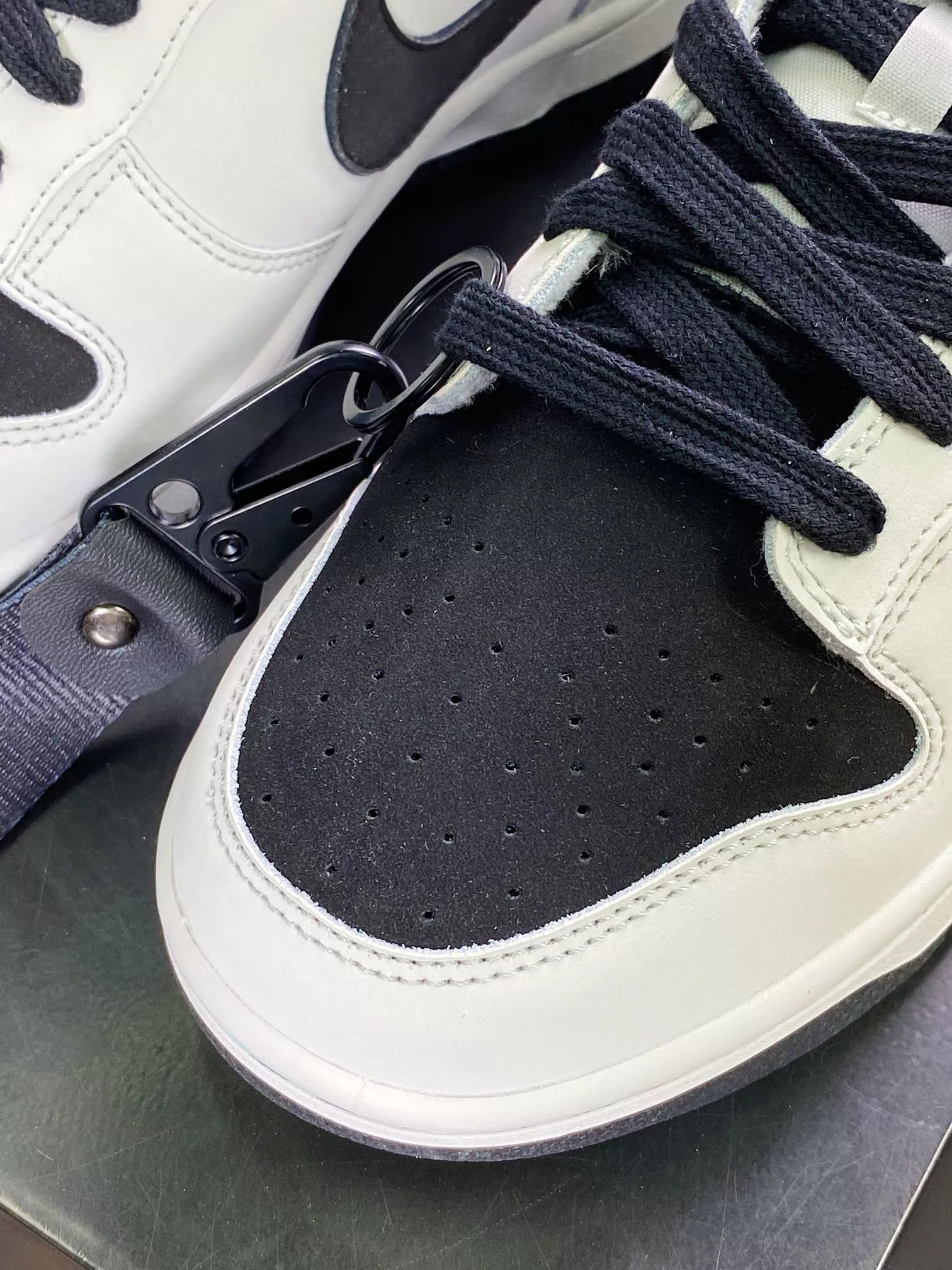 ★NIKE★送関込★激レア確定！世界が欲しがるプレミアムな逸足? 【今年の新商品】【新商品発売】頭文字D×NIKE Low Dunks