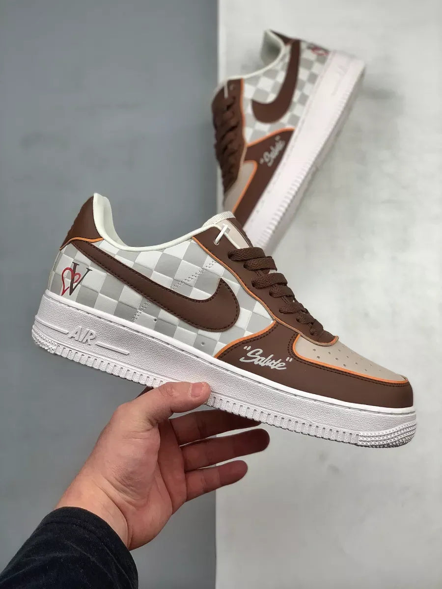 【新商品発売】【今年の新商品】NIKE LOUIS VUITTON× ナイキ エアフォース 1 