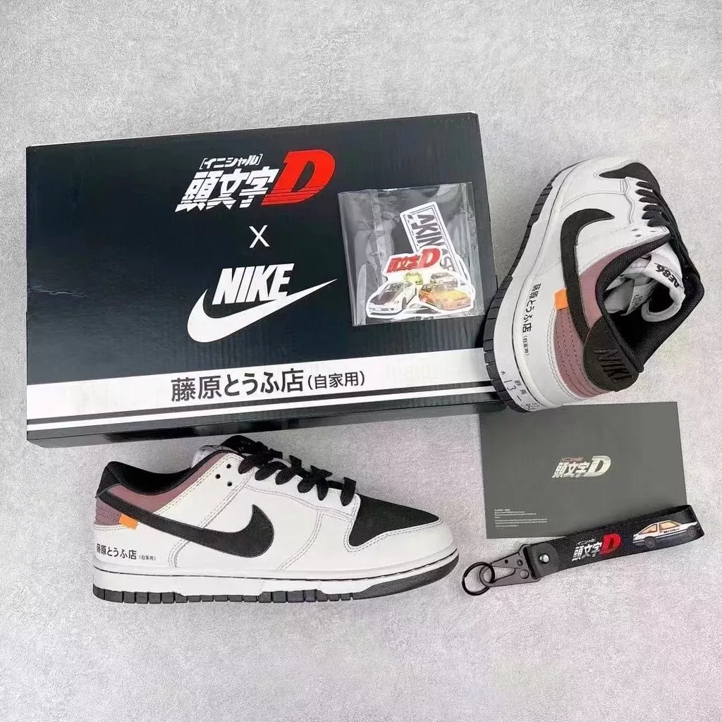 ★NIKE★送関込★激レア確定！世界が欲しがるプレミアムな逸足? 【今年の新商品】【新商品発売】頭文字D×NIKE Low Dunks