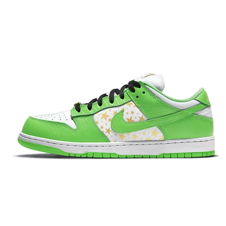 シュプリーム ナイキ スケートボーディング エスビー ダンク ロー “Mean Green”