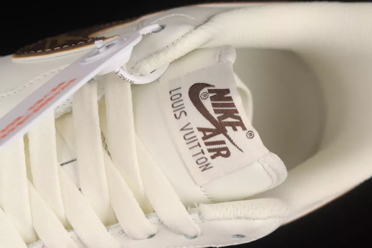 【新商品発売】【今年の新商品】LOUIS VUITTON X NIKE AIR FORCE 1 07 LOW RICE WHITE SHOES SNEAKERS【代金引換】