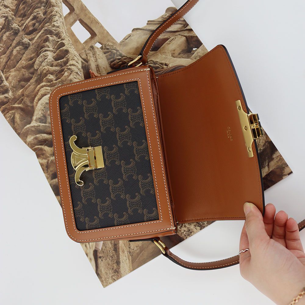 人気☆CELINE ティーン トリオンフ キャンバス