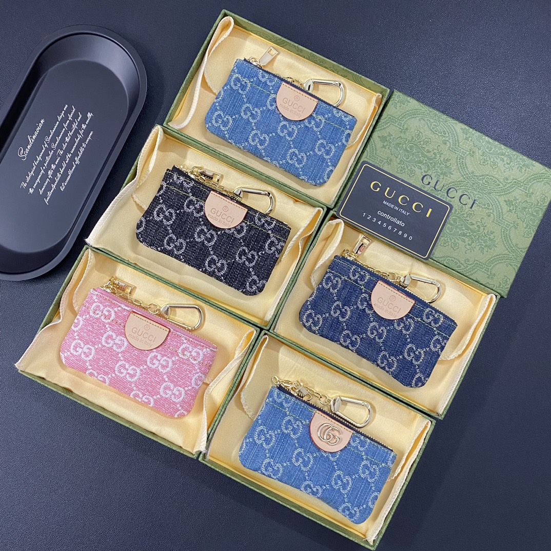 GUCCI 小銭入れ に飾りを付ける zm 94914
